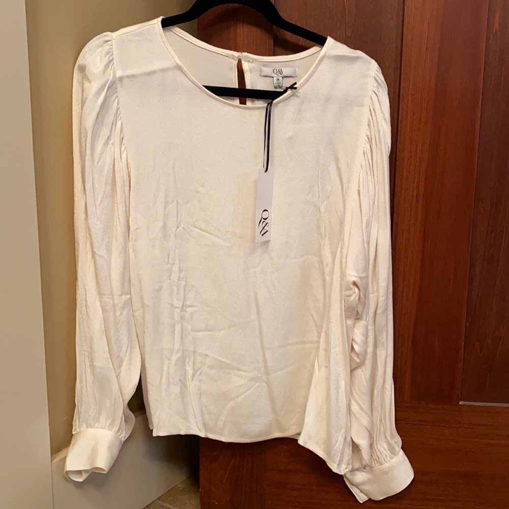 NWT Vici Blouse